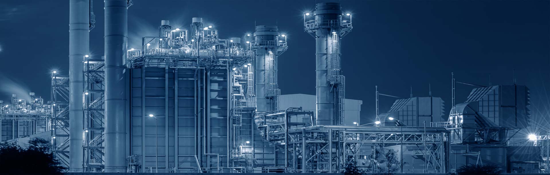 Night image of a power plant